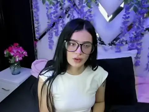 liinzy_rouse69 on StripChat 