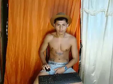 Lil_condor_bby1 on StripChat 