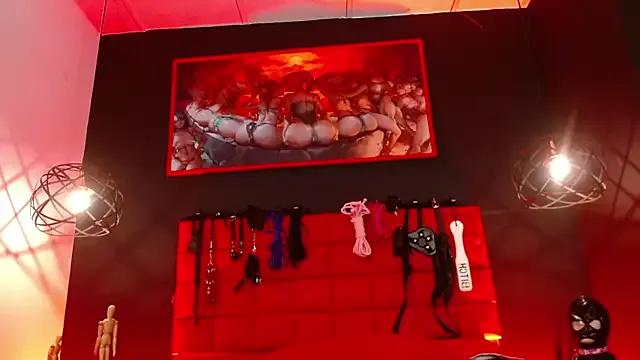 Lilih_golden on StripChat 