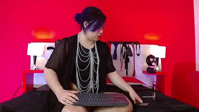 Lilih_golden on StripChat 