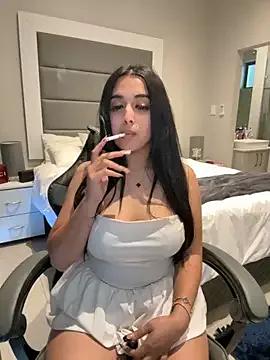 Private LilMisIndianx on StripChat