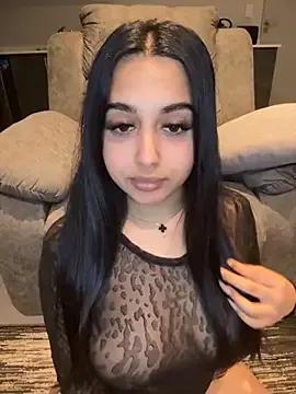 Private LilMisIndianx on StripChat