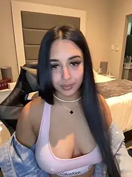 Private LilMisIndianx on StripChat