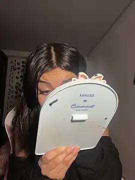 Freechat LiLy_kIndly on StripChat