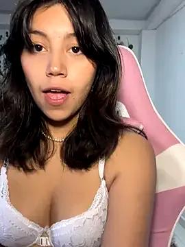 Freechat LiLy_kIndly on StripChat