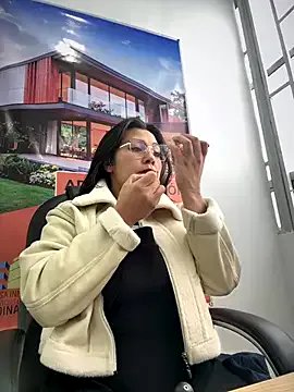 Freechat LIZ-06_ on StripChat