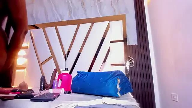 Freechat lola_hornei on StripChat