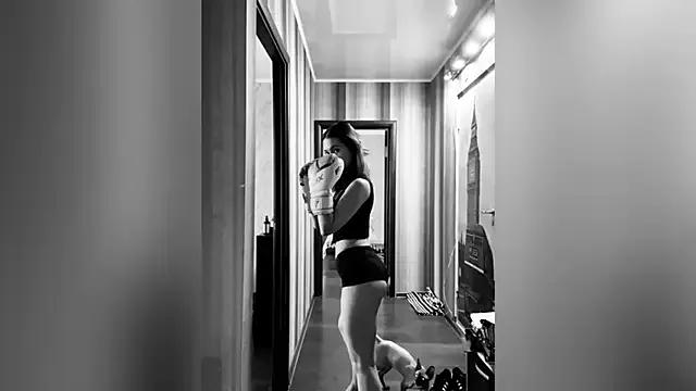 LolaLemona on StripChat 