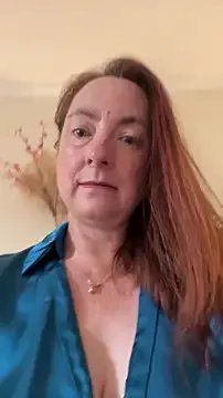 Freechat LouiseTswing on StripChat