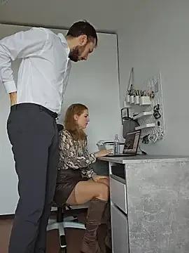 Freechat Lovebackground on StripChat