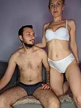 Freechat Lovebackground on StripChat