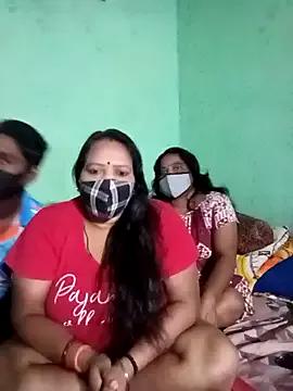 Freechat LoveOnStream on StripChat