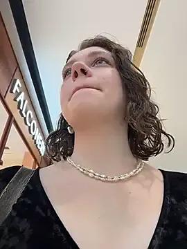 Freechat lucy-joy on StripChat