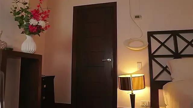 Freechat LunaMystyque on StripChat