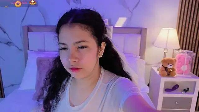 Freechat LunaRosse_ on StripChat