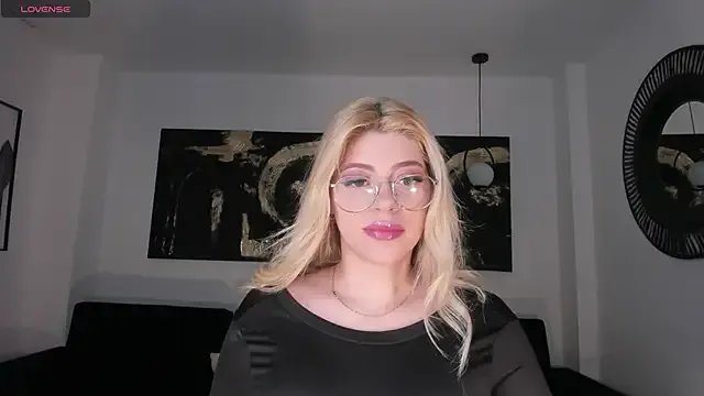 MadisonKane on StripChat