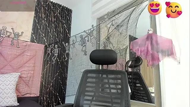 Freechat maia_bianchi on StripChat