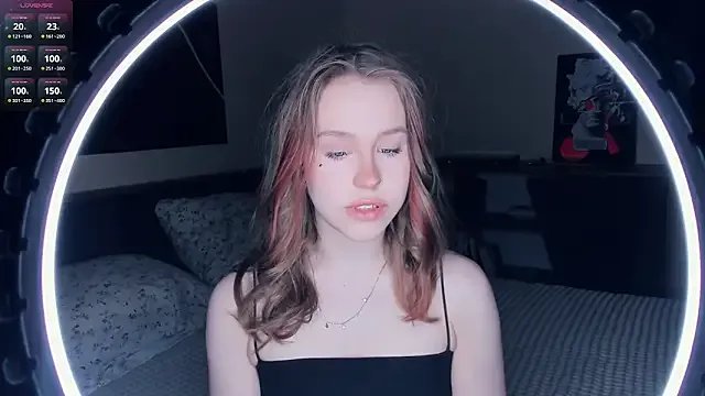 MaliaBourraine — bite lipss