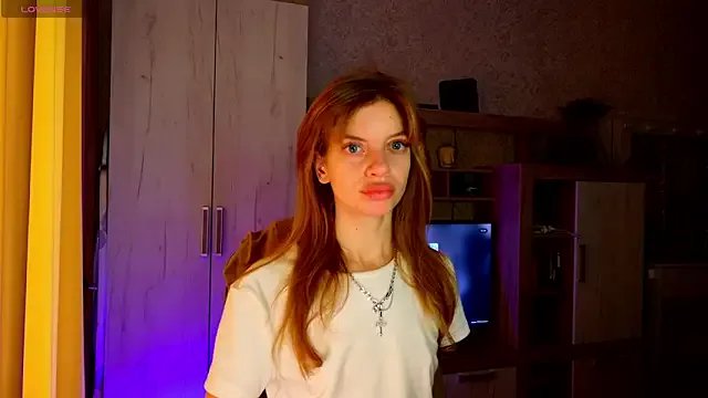 Freechat mari__papi on StripChat