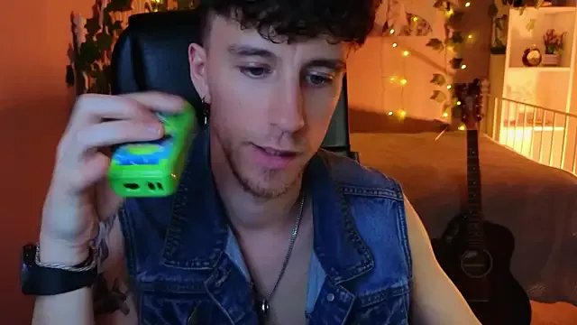 StripChat mark_caron is Freechat mark_caron — please me on February 14th