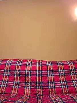 Melody73 on StripChat