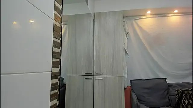 Freechat Mhelanny2 on StripChat