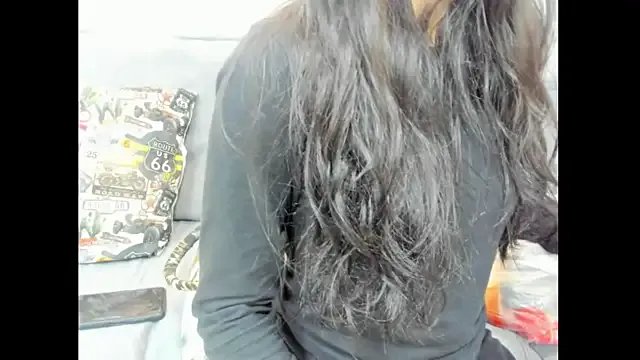 Freechat Mhelanny2 on StripChat