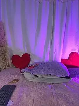 Freechat Miaa_rosses3 on StripChat