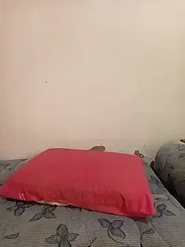 Freechat miamia21 on StripChat