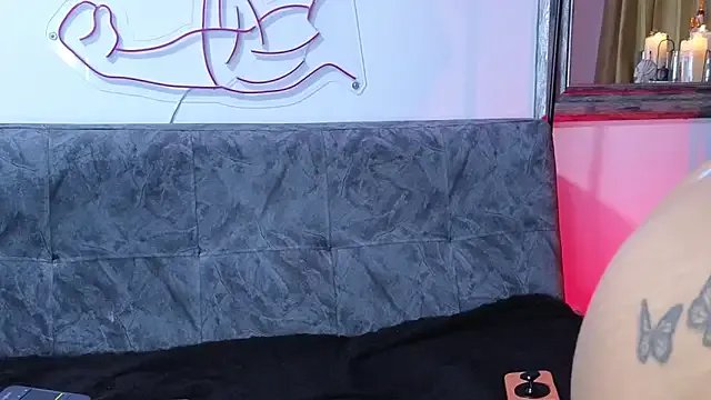 MightyLaura1 — Ride torso