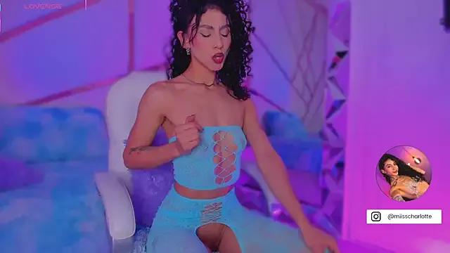 MiissCharlotte — domi+pounding my holes w dildo