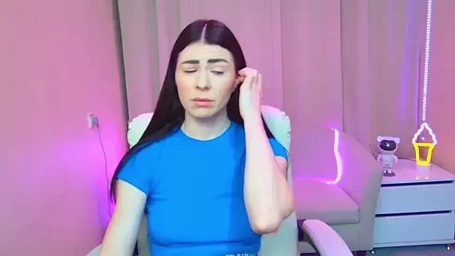 Freechat MilaSecret55 on StripChat