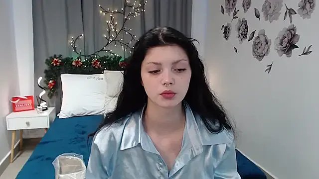 Freechat MileyRood on StripChat