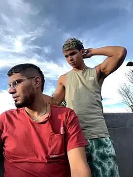 Freechat mirallesandbig on StripChat