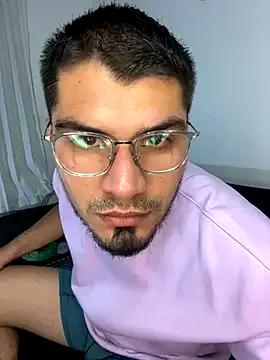 Freechat mirallesandbig on StripChat