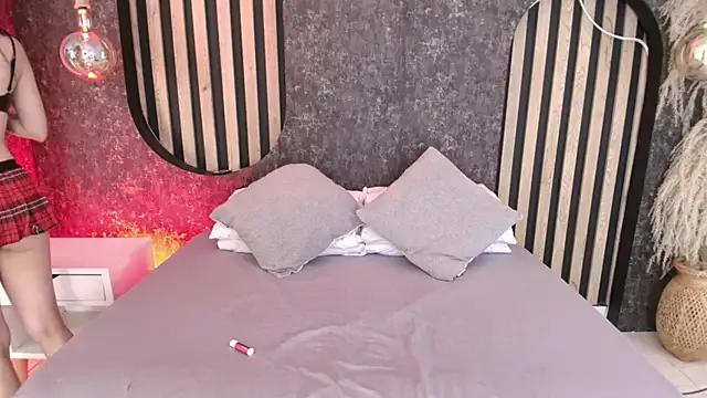 Freechat miss10_antonella on StripChat