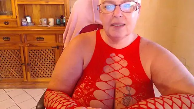 Freechat MISS_LINDAH on StripChat