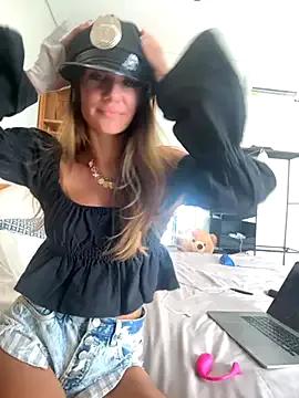 MissBinx on StripChat 