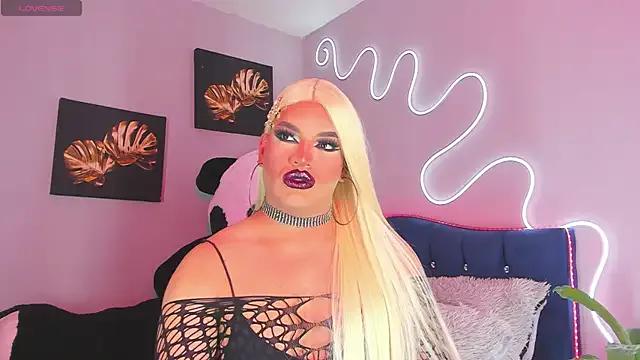 Freechat Missisabella_ on StripChat