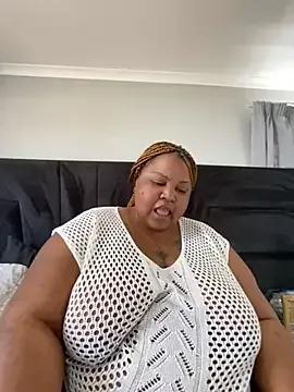 MissLola27 on StripChat 