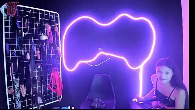 Mistress_Megan_BDSM — Hot sailing wax