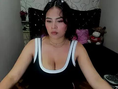 Freechat moniquehicks on StripChat