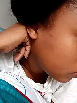 Freechat MoniqueMulberry on StripChat