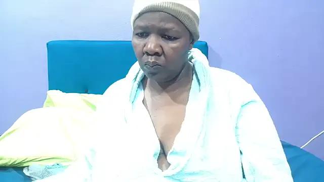 Freechat NaughtyChubbyZoe on StripChat