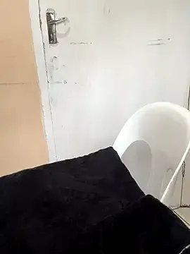 Nicole_bash on StripChat