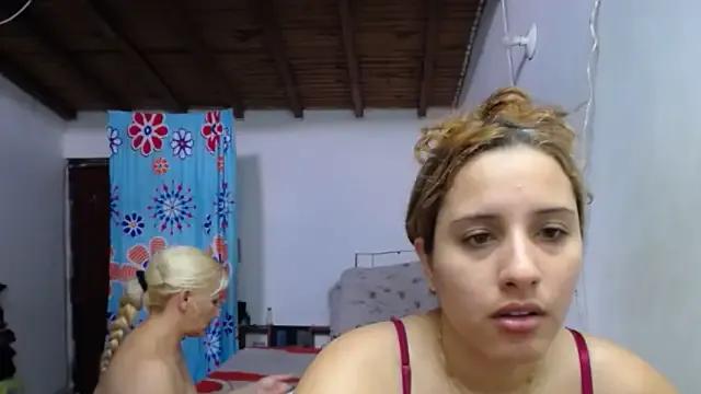 Freechat Nicolle_Milf on StripChat