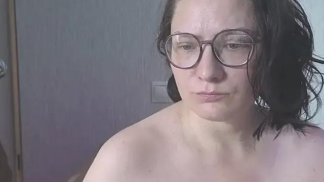 Freechat NinaBigCherry on StripChat