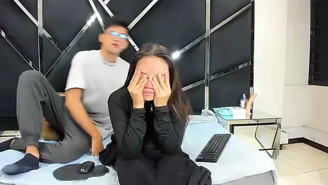 Noa_Arez — Freechat on StripChat