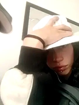 Freechat oblivionlove on StripChat