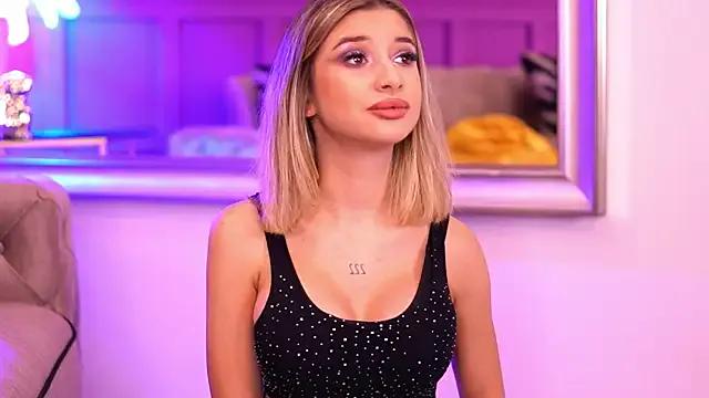 Freechat OdetteMason on StripChat
